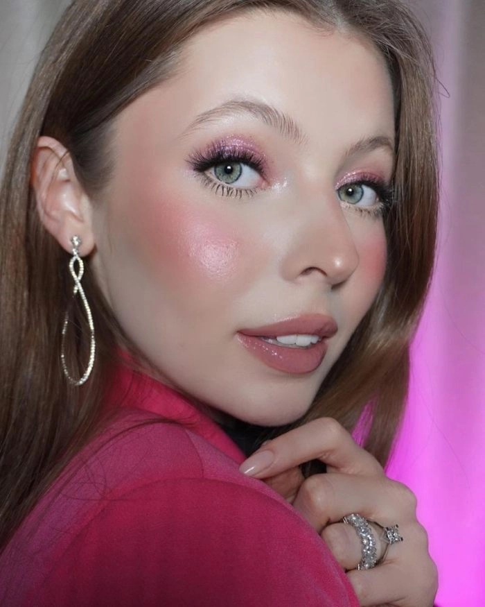 آرایش طبیعی صورتی (Natural Pink Makeup Looks)