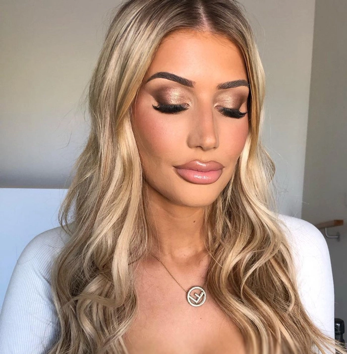 آرایش طلایی ملایم (Gold Soft Glam Makeup)