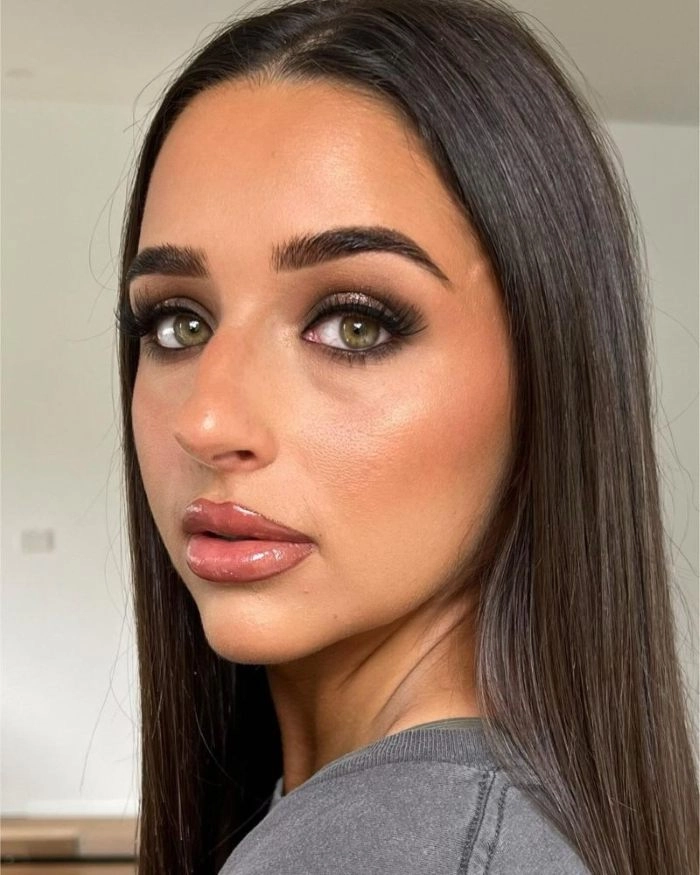 آرایش طبیعی برای چشم‌های سبز (Natural Makeup Looks For Green Eyes)