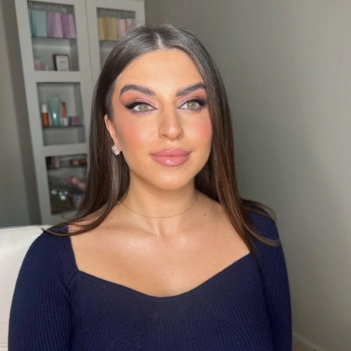 آرایش طبیعی زیبا (Pretty Natural Makeup Look)