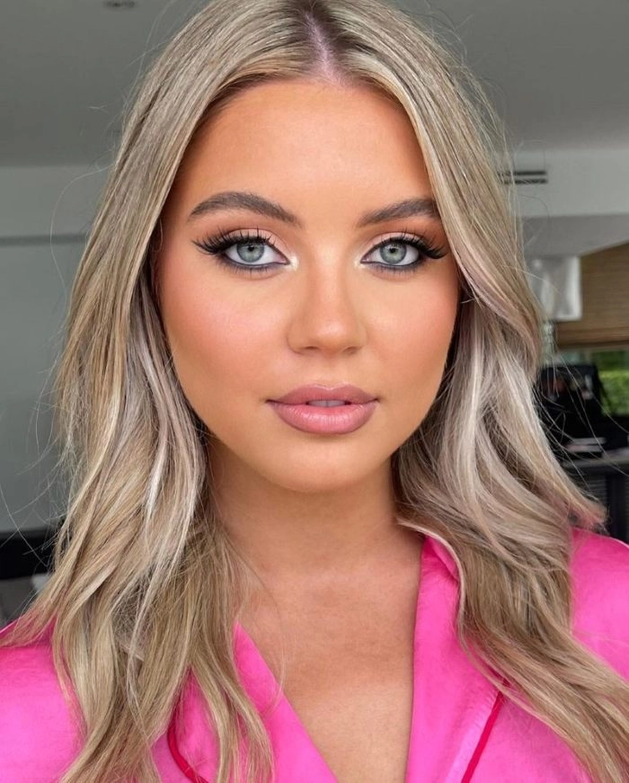 آرایش طبیعی برای بلوندها (Natural Makeup Look on a Blonde)