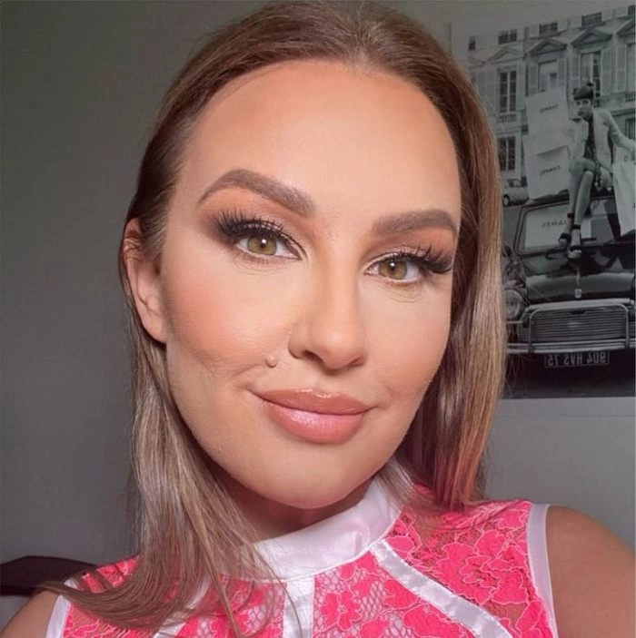 آرایش طبیعی با مژه مصنوعی (Natural Makeup Looks With Lashes)