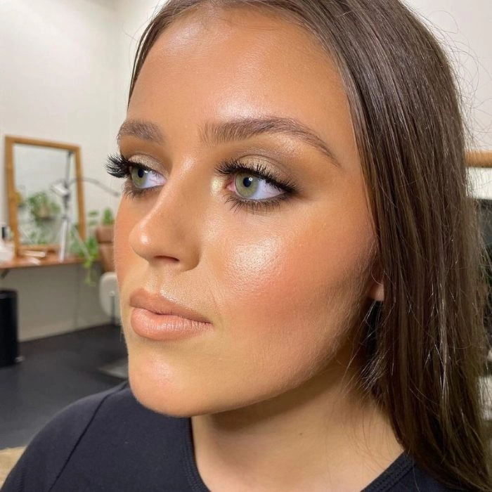 آرایش طبیعی طلایی (Natural Gold Makeup Looks)