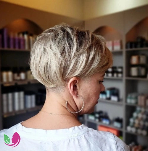 پیکسی باب بلوند خاص (Stunning Blonde Undercut Pixie Bob)